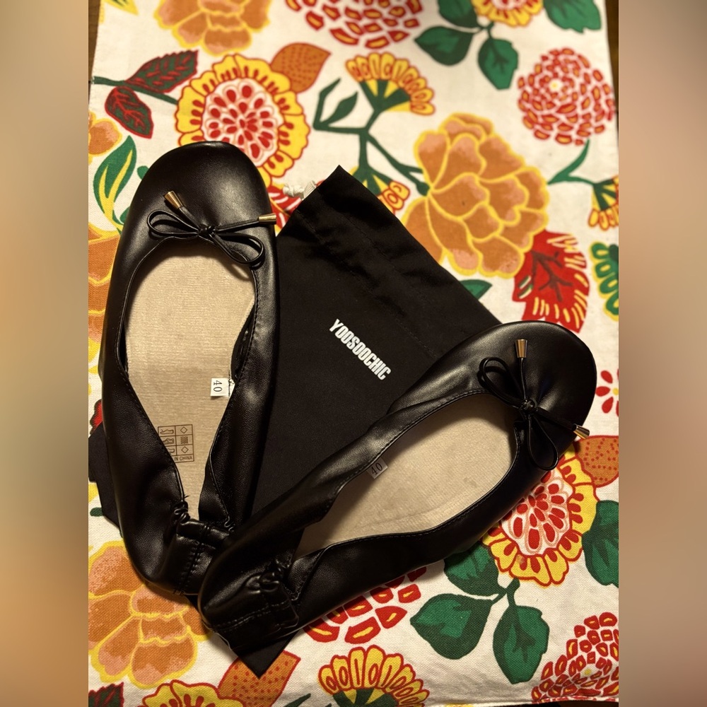 Black Ballet Flats with Bow